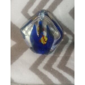 Murano‎ Glass Aquarium Paperweight 2 Fish Blue Seaweed Triangular 4.5 Inch
